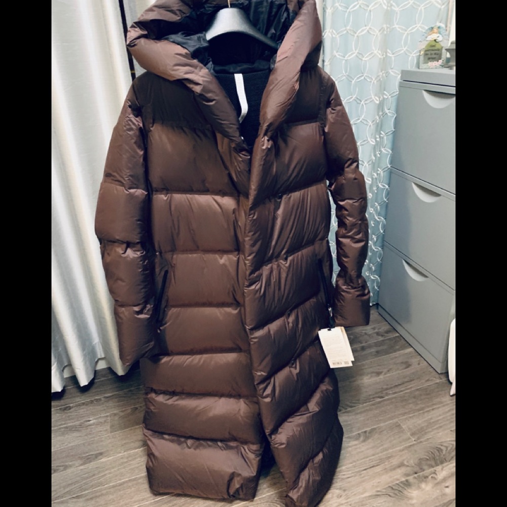 Cloudscape waterproof wrap. Lululemon